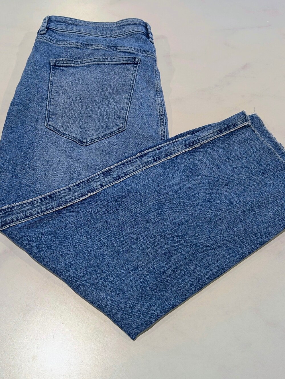 DL1961 Mara Straight Leg Mid-Blue Jeans